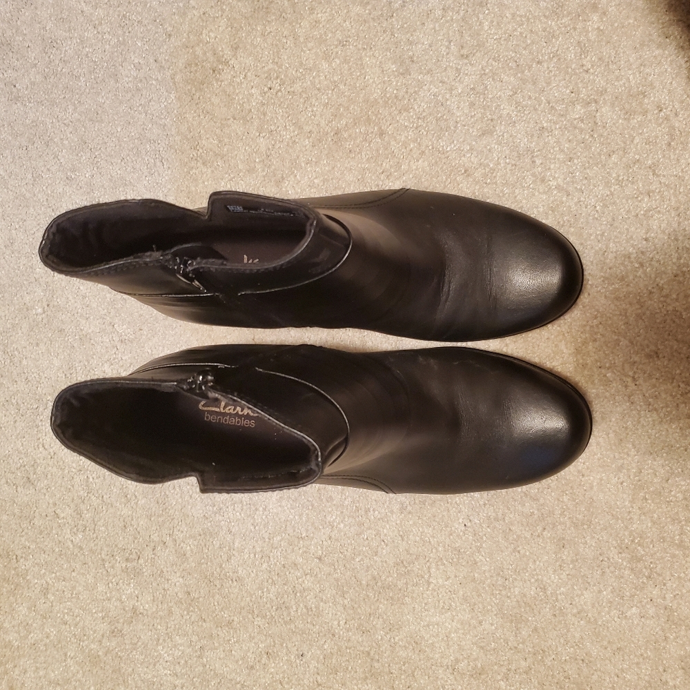 Clarks Booties - Picture 4 of 7